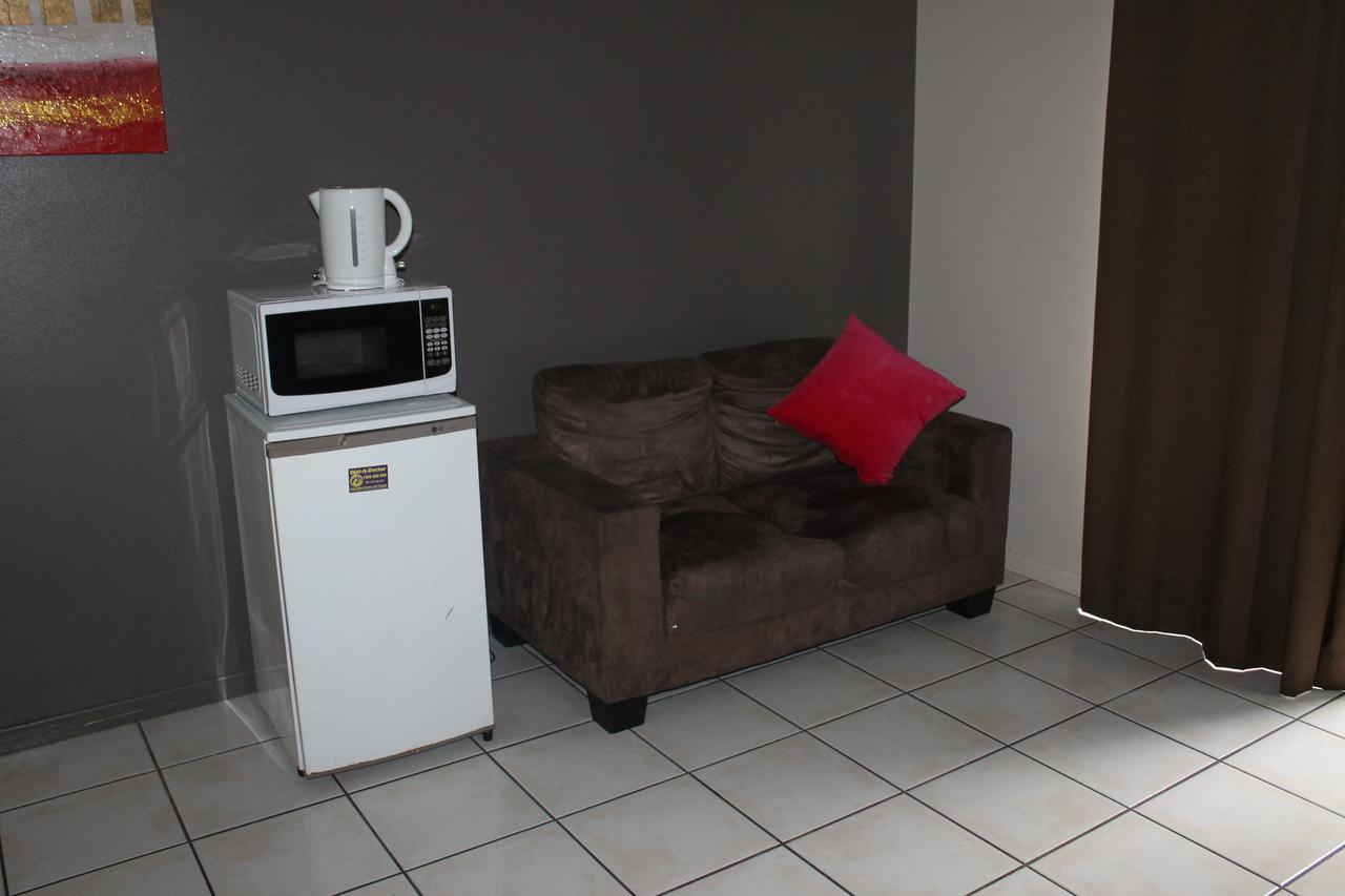 Bohemia Hostel *